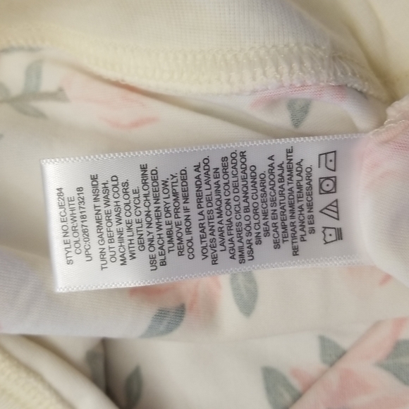 Draper James lounge top. NWT - Picture 11 of 11